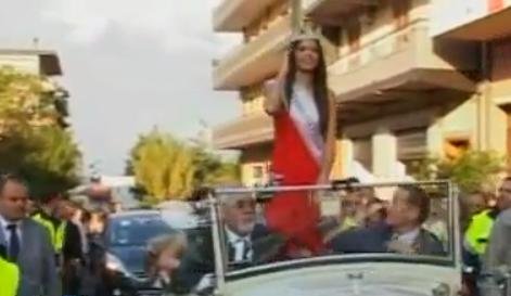 ott2011sinopolifesteggia_missitaliastefania_bivone003.jpg