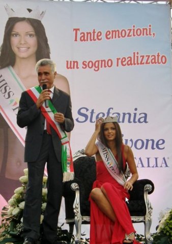 sinopolifesteggiastefaniabivone8.jpg